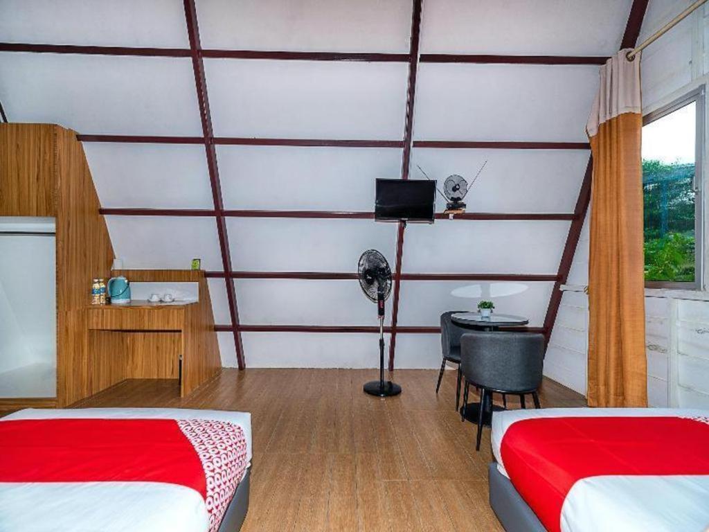 Dreamland Beach Holiday Кудат Экстерьер фото