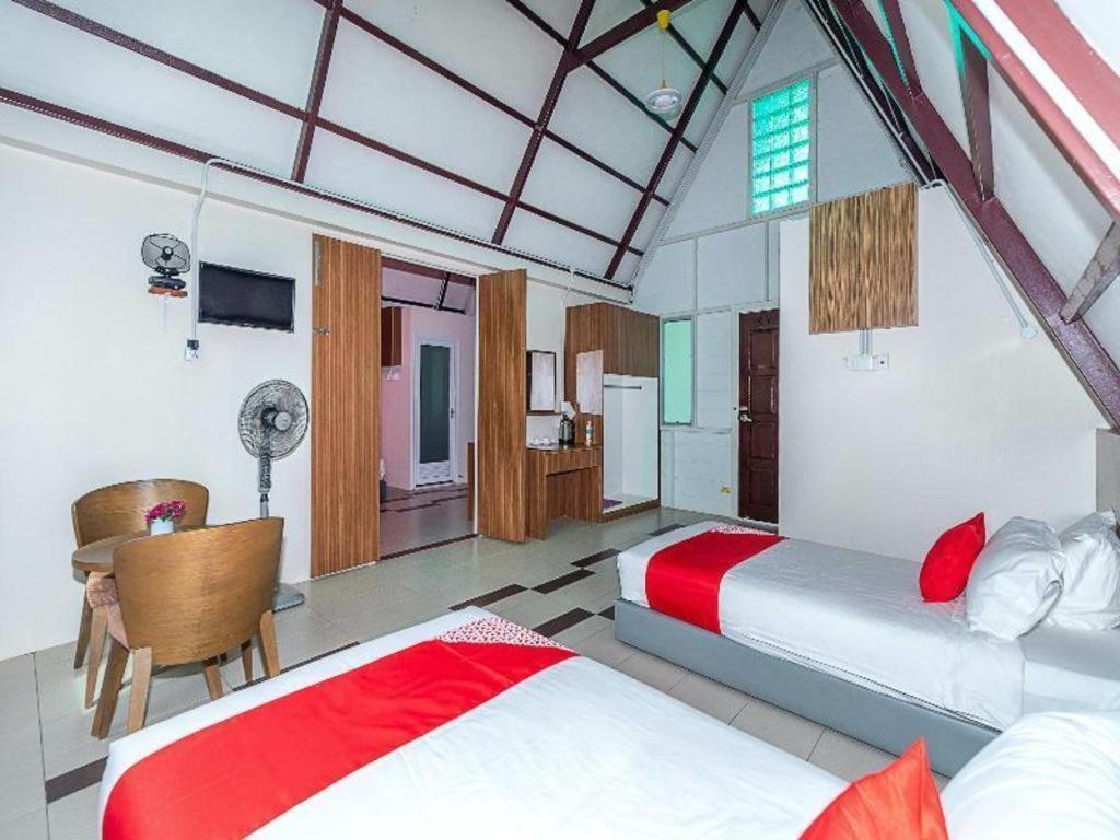 Dreamland Beach Holiday Кудат Экстерьер фото